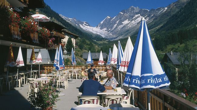 Hotel Edelweiss Blatten Loetschental Restoran fotoğraf