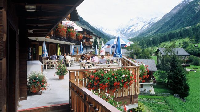 Hotel Edelweiss Blatten Loetschental Restoran fotoğraf